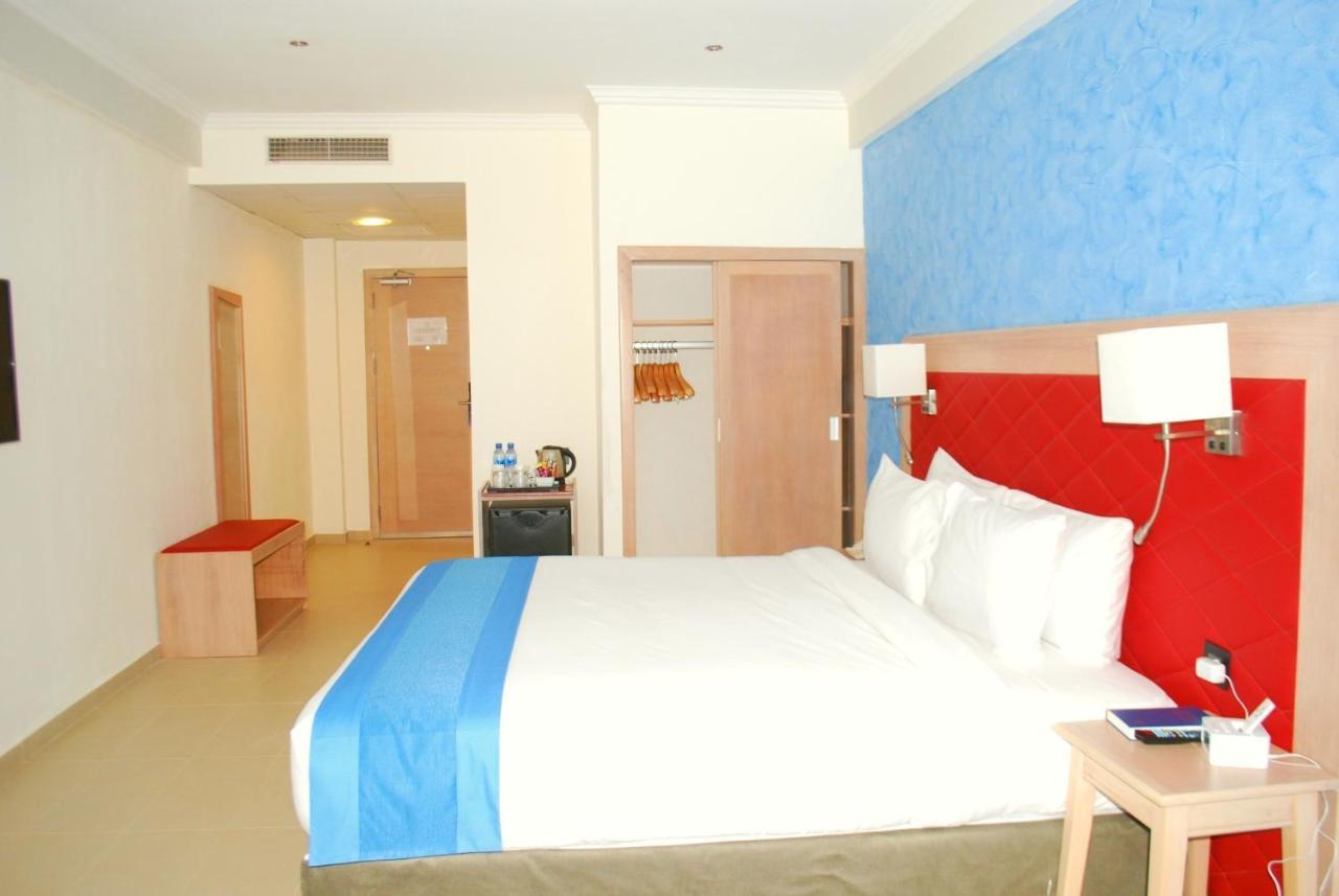 Best Western Plus Serene Atlantic Hotel Sekondi-Takoradi Екстер'єр фото