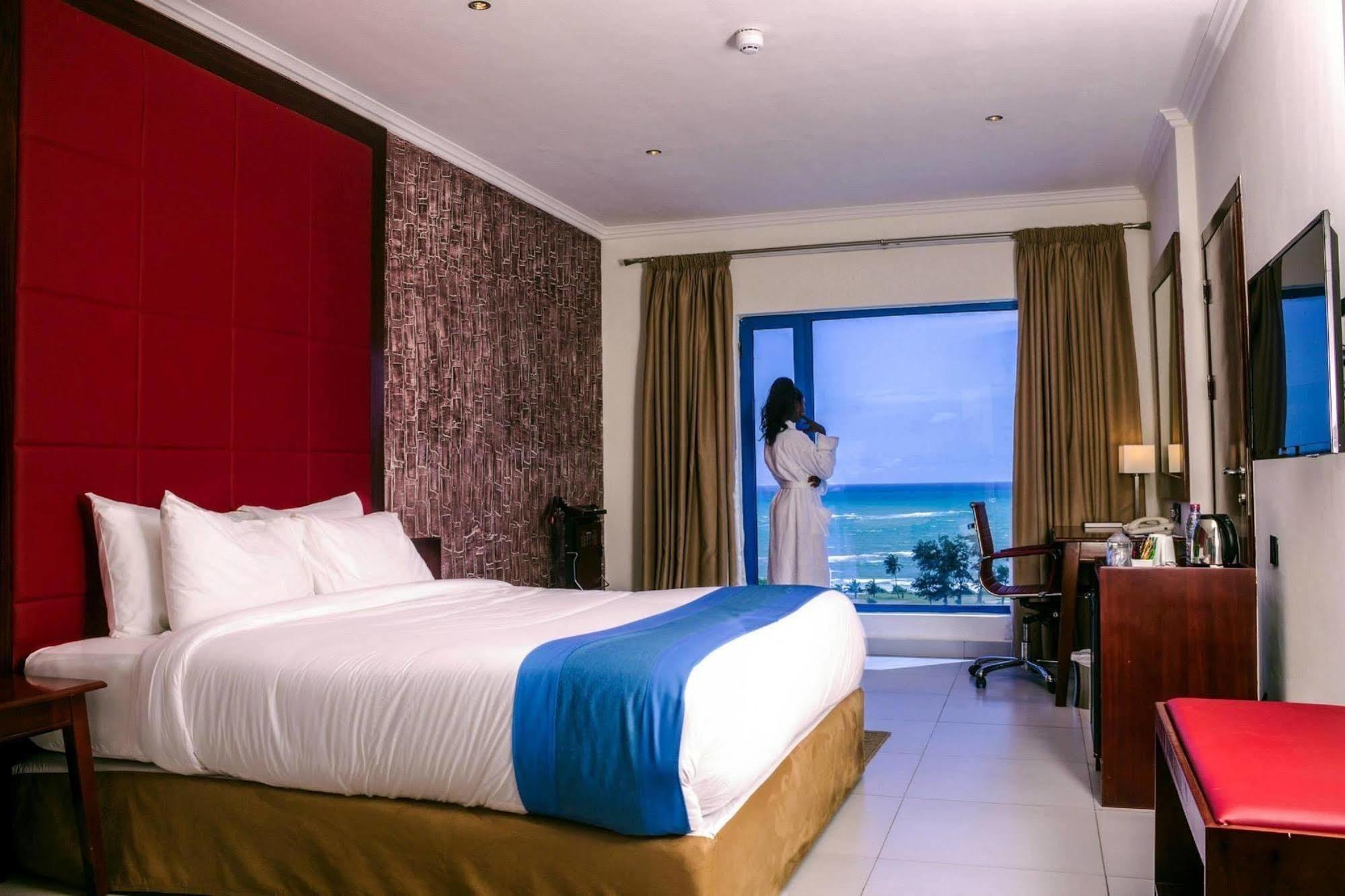 Best Western Plus Serene Atlantic Hotel Sekondi-Takoradi Екстер'єр фото